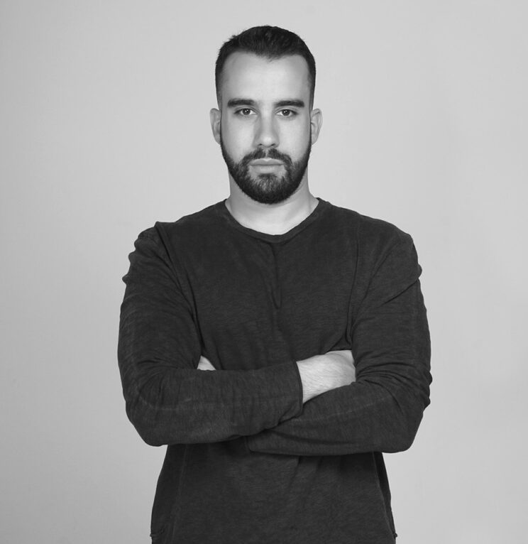 ΔΗΜΗΤΡΗΣ ΚΟΛΟΒΟΣ